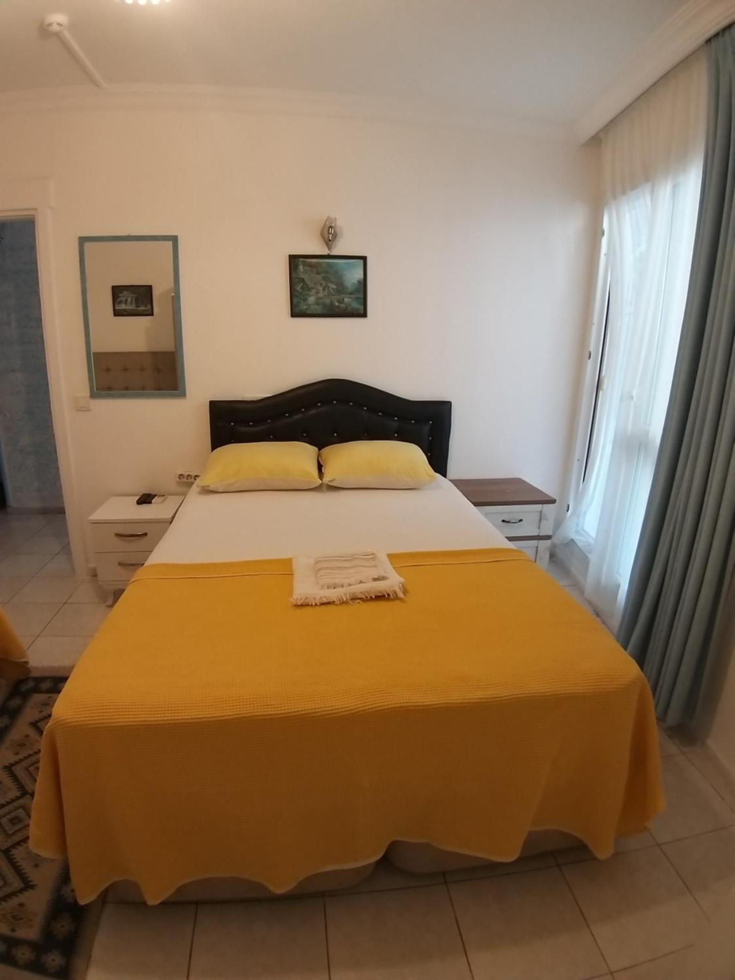 Beyaz Apart Pansiyon Çeşme Exterior foto
