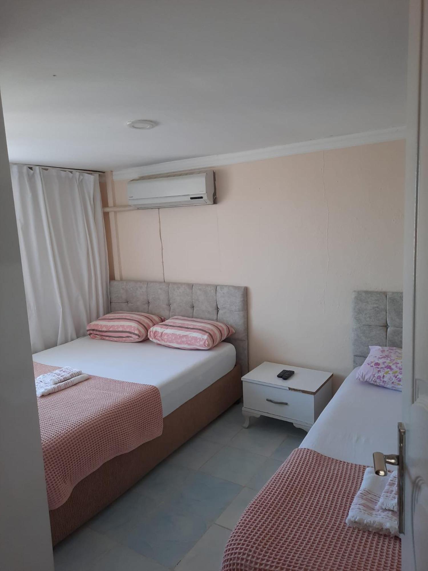 Beyaz Apart Pansiyon Çeşme Exterior foto